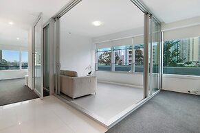 Private Q Tower Apartments - Wow Stay