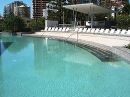 Private Q Tower Apartments - Wow Stay