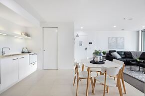 Private Q Tower Apartments - Wow Stay