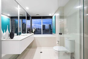 Private Q Tower Apartments - Wow Stay