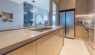 MarQ Vacation By KVG Suite Apartment