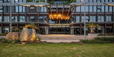 Lumiere Vacation By KVG Suite Apartment