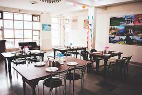 Goroomgo Sahara Inn Dalhousie