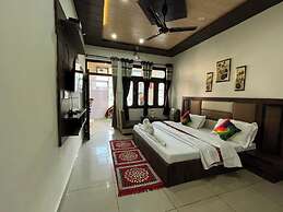 Goroomgo Sahara Inn Dalhousie