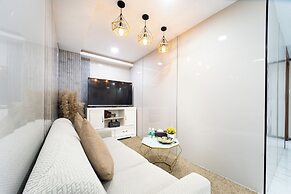 Golden Sun 3 Apartments