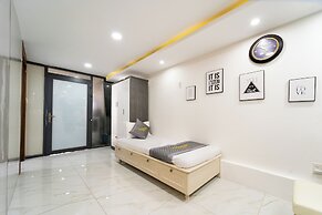 Golden Sun 3 Apartments