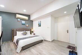 Golden Sun 3 Apartments