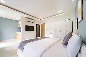 Golden Sun 3 Apartments