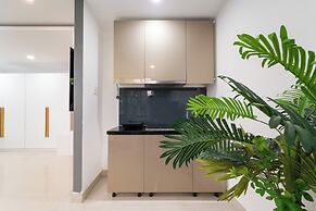 Golden Sun 3 Apartments