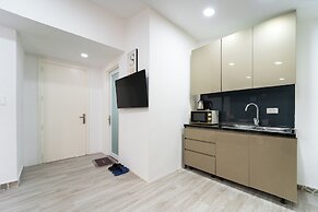 Golden Sun 3 Apartments