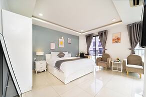 Golden Sun 3 Apartments