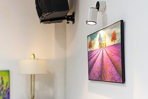 Golden Sun 3 Apartments