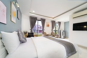 Golden Sun 3 Apartments