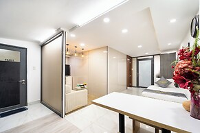 Golden Sun 3 Apartments