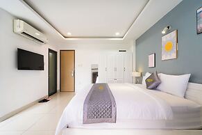 Golden Sun 3 Apartments