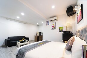 Golden Sun 3 Apartments