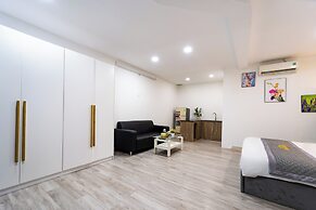 Golden Sun 3 Apartments