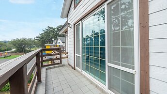 Taean Mongsanporangbadarang Shim Pension