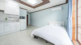 Taean Mongsanporangbadarang Shim Pension