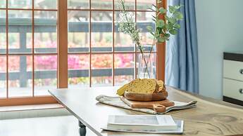 Taean Mongsanporangbadarang Shim Pension