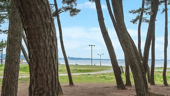 Taean Mongsanporangbadarang Shim Pension