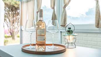 Taean Mongsanporangbadarang Shim Pension