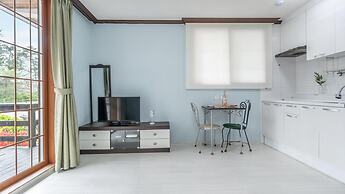 Taean Mongsanporangbadarang Shim Pension