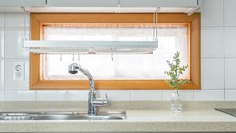 Taean Mongsanporangbadarang Shim Pension