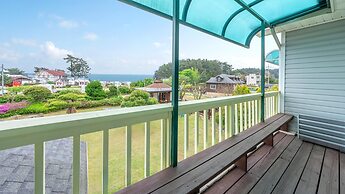 Taean Mongsanporangbadarang Shim Pension