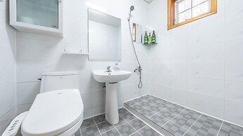 Taean Mongsanporangbadarang Shim Pension