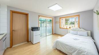 Taean Mongsanporangbadarang Shim Pension