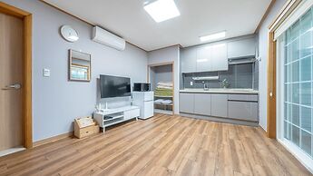 Taean Mongsanporangbadarang Shim Pension