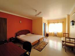 Goroomgo Crystal Inn Guwahati