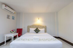 The target residence & resort