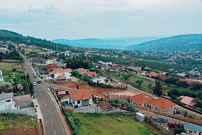 Rooftop View Apartments Rebero