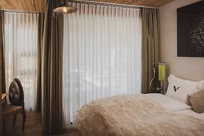 Backstage Hotel Serviced Apartments