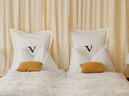 Backstage Hotel Serviced Apartments