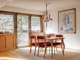 Backstage Hotel Serviced Apartments