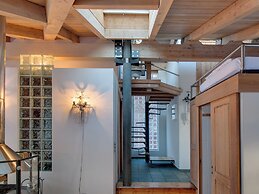 Backstage Hotel Serviced Apartments