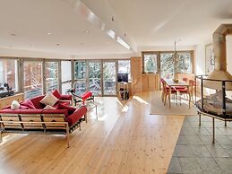 Backstage Hotel Serviced Apartments