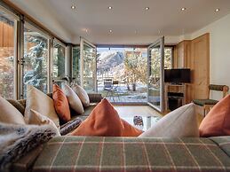 Backstage Hotel Serviced Apartments