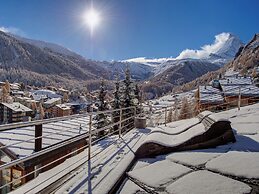 Backstage Hotel Serviced Apartments