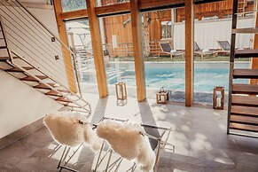 Backstage Hotel Serviced Apartments