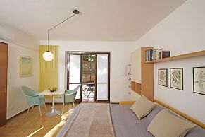 I Girasoli D10 by Wonderful Italy