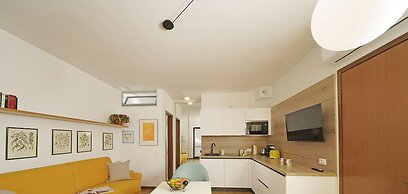 I Girasoli D10 by Wonderful Italy