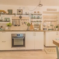 Green Garden House in Lierna