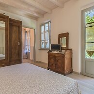 Green Garden House in Lierna