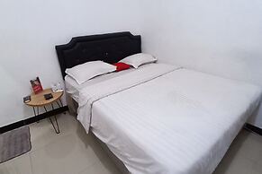 OYO 93885 D'harjo Guesthouse