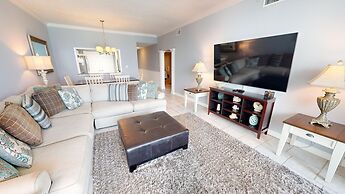 Shoreline Towers 1123 2 Bedroom Condo by RedAwning