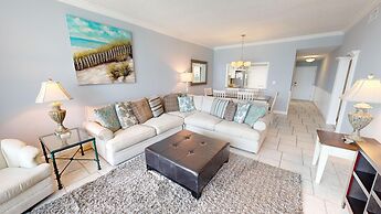 Shoreline Towers 1123 2 Bedroom Condo by RedAwning